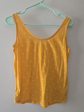 3 For 10) Old Navy Top XS